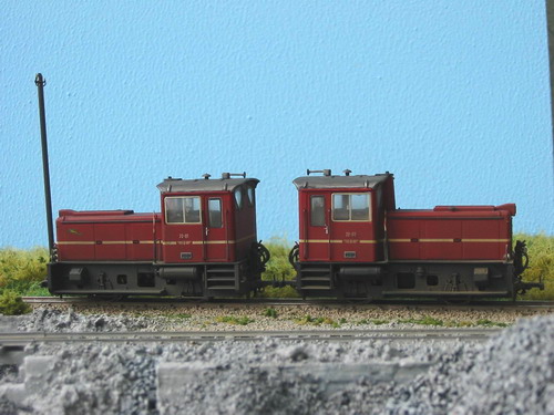 Das Jagsttalkrokodil V22-01 und V22-02
