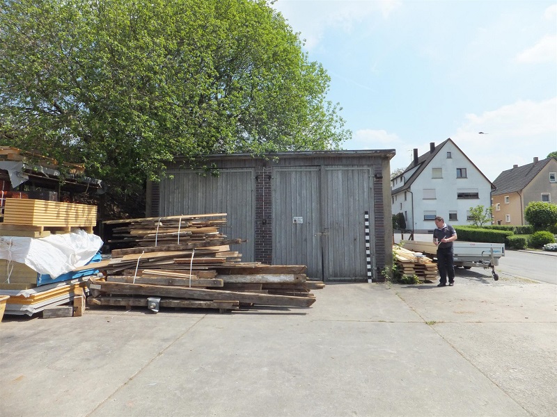 alte Buswerkstatt einst�ndig