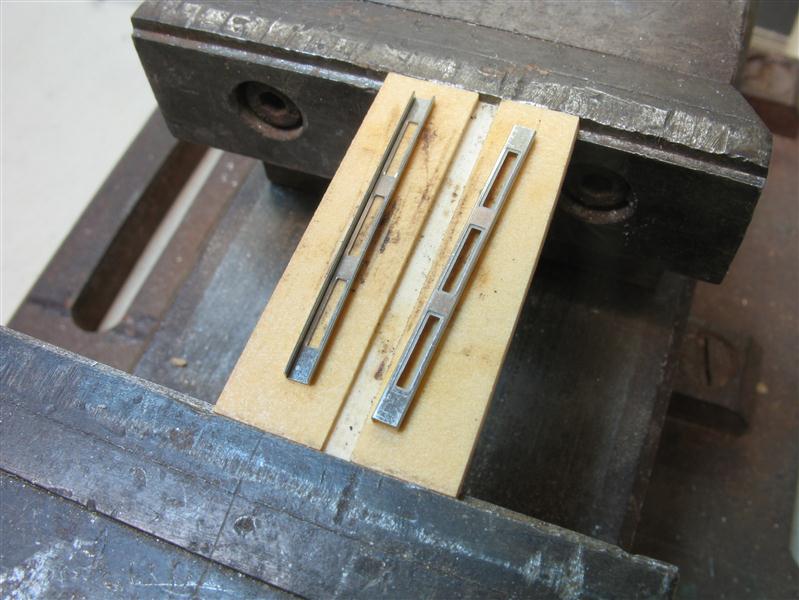 Bild 10: U-Profile vor Zusammensetzen in der Lehre