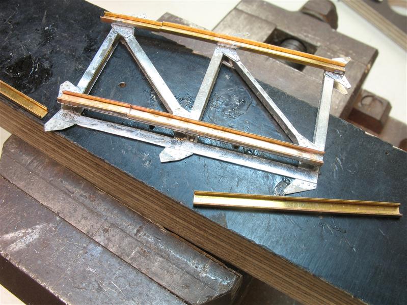 Bild 22: Aufl�ten der U-Profile (2.Seite)