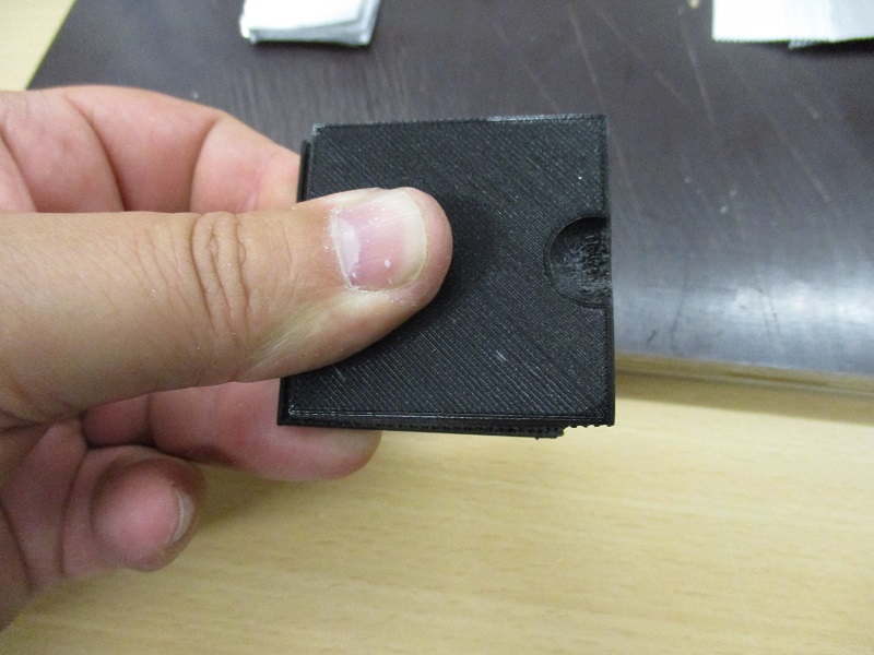 Aluminiumfolie im Werkzeug pr�gen