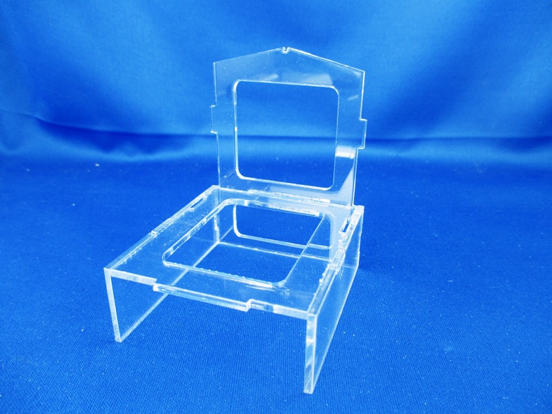 Untergeschoss mit R�ckwand