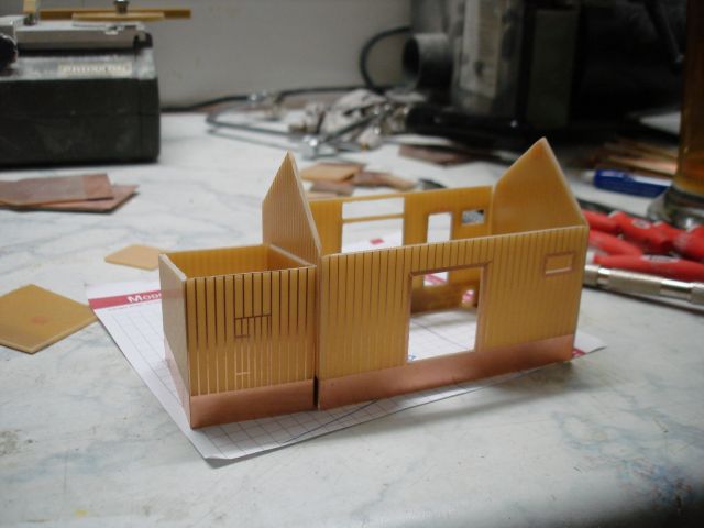 Schuppen und Verbindungsbau