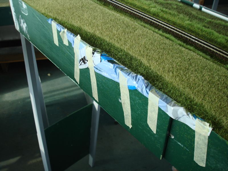 Trennstreifen entfernen