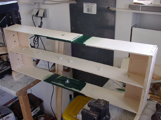 Montage des zweiten Seitenteils