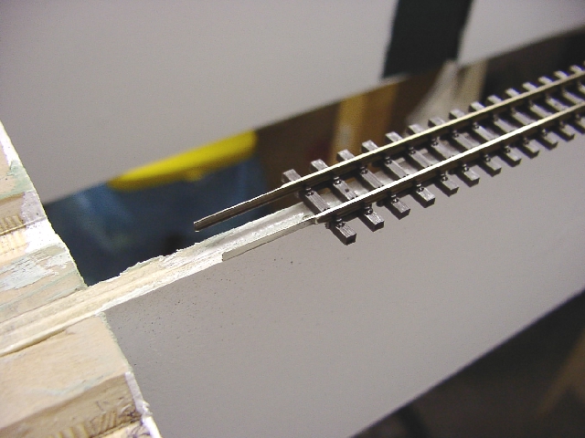 vor den festen Enden werden die Schienen geschwcht