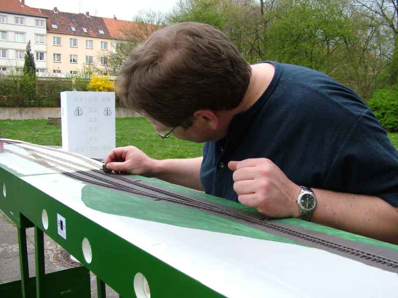 Neben der optischen Wirkung wird das Gleis geprft