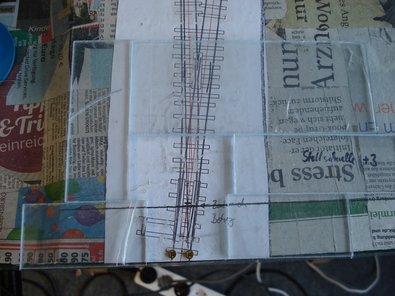 Acrylgasplatten als Abstandshalter