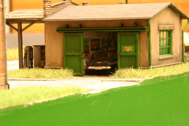 Die Schienen werden einfach miteinander verbunden