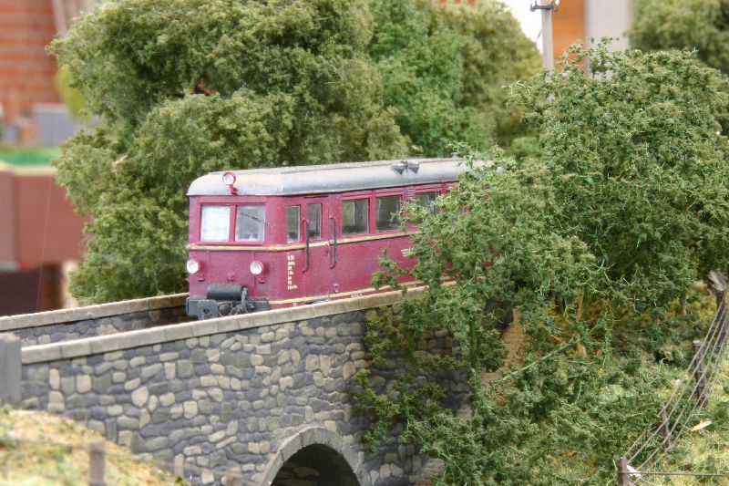 VT302 auf der Beekebr�cke