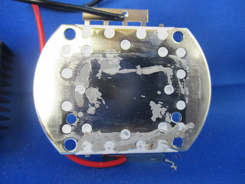 Wrmeleitpaste auf der UV-LED