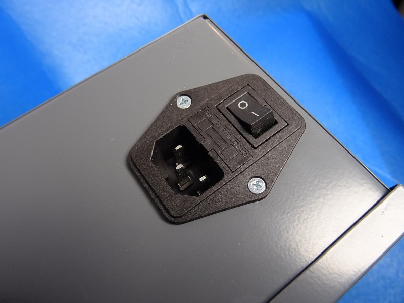 Einbau 220v-Gegenhalter