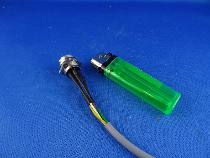 Steckverbindung mit Kabel