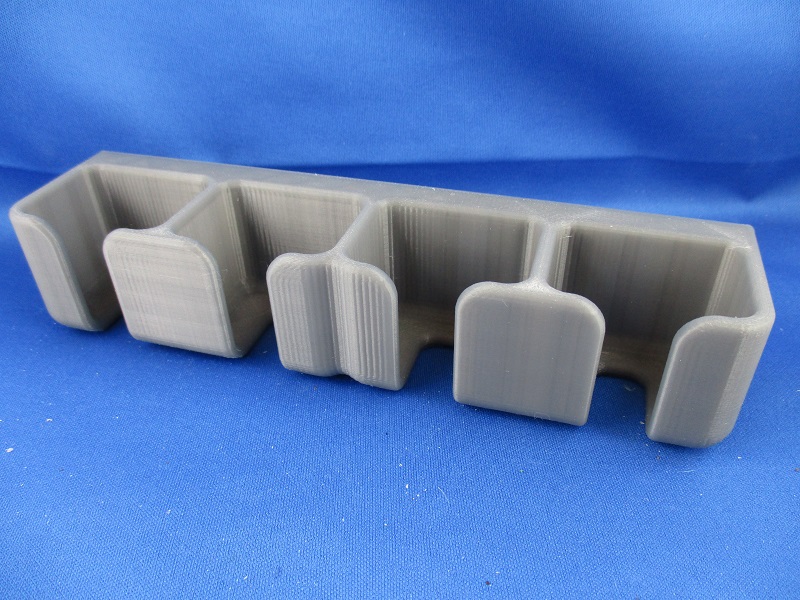 Quattrohalter gedruckt