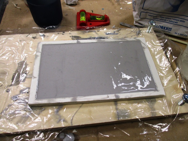 Gips gef�llte Form