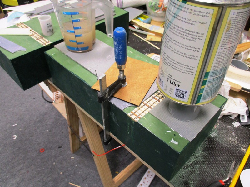 Plattengruppen verklebt