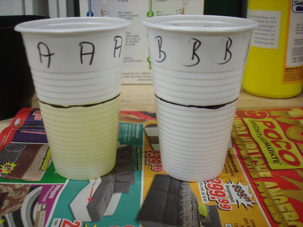 das Polyurethan System anr�hren