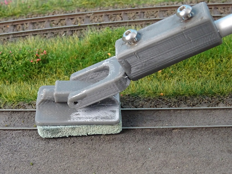 Gleisreiniger fertig