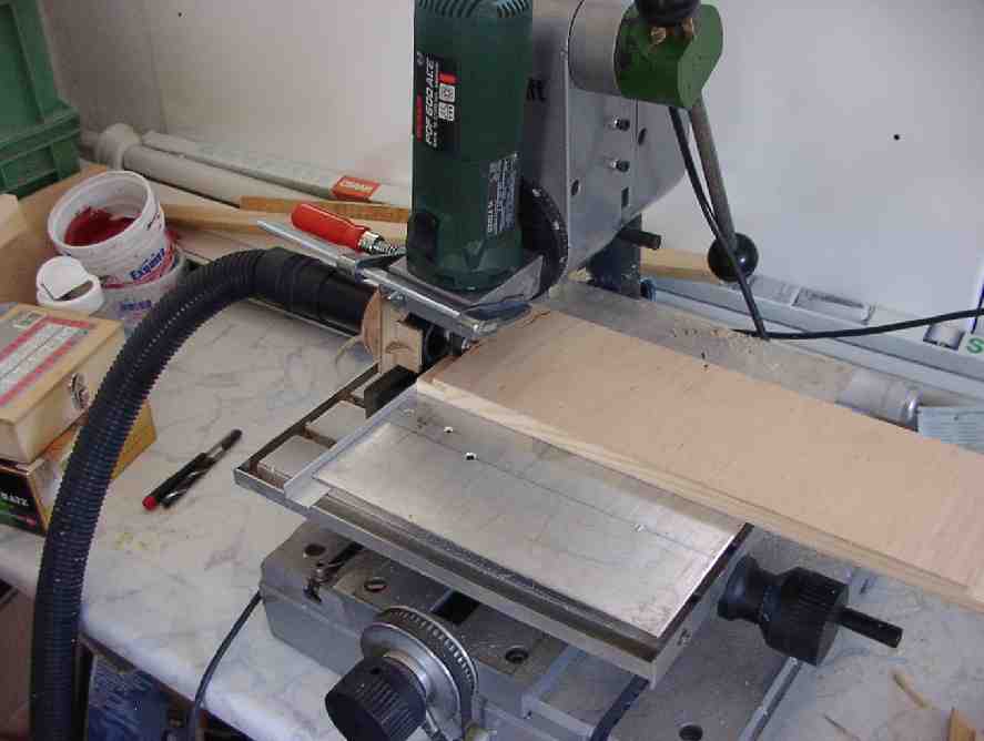 Die Fr�se beim Kanten fr�sen