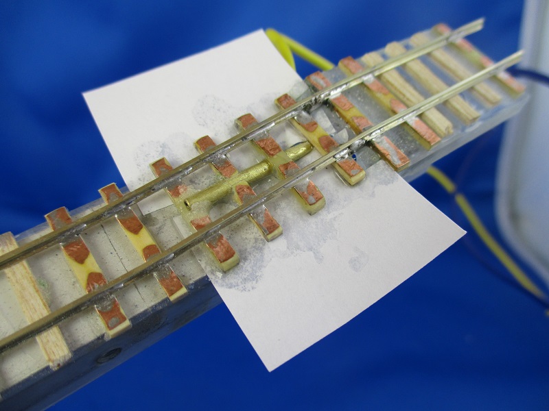 Papier unter die Rampe