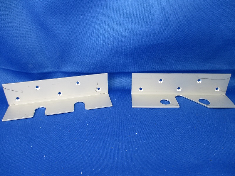 Löchern für Befestigungsschrauben