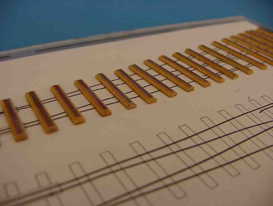 die verrundeten Enden der Schwellen