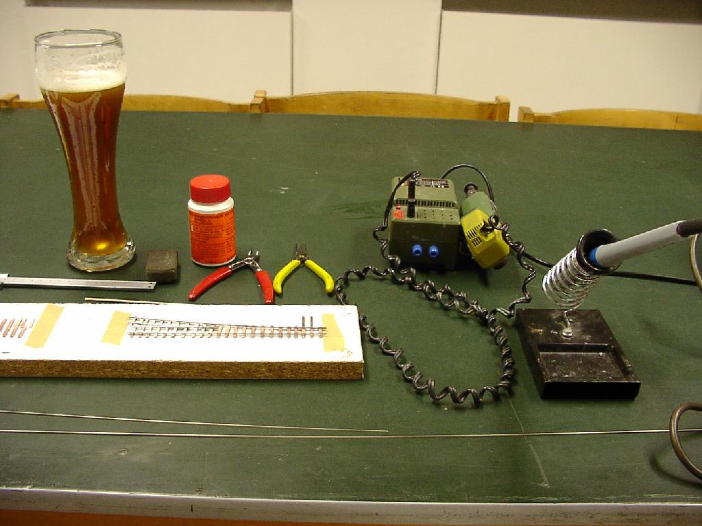 Werkzeug und Material
