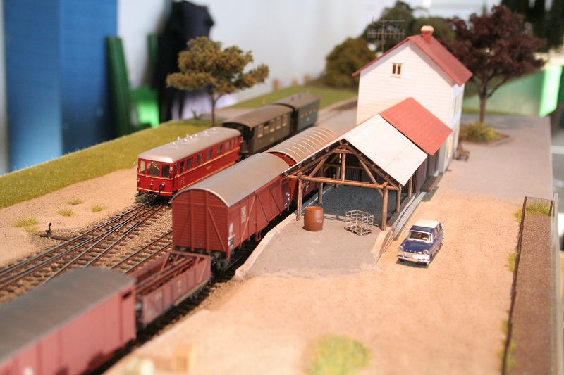 Triebwagen in Jagsthausen