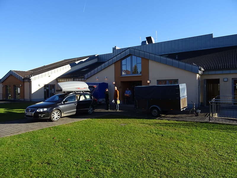 Ausladen in Petersberg