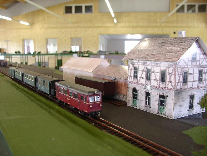 Personenzug in Widdern