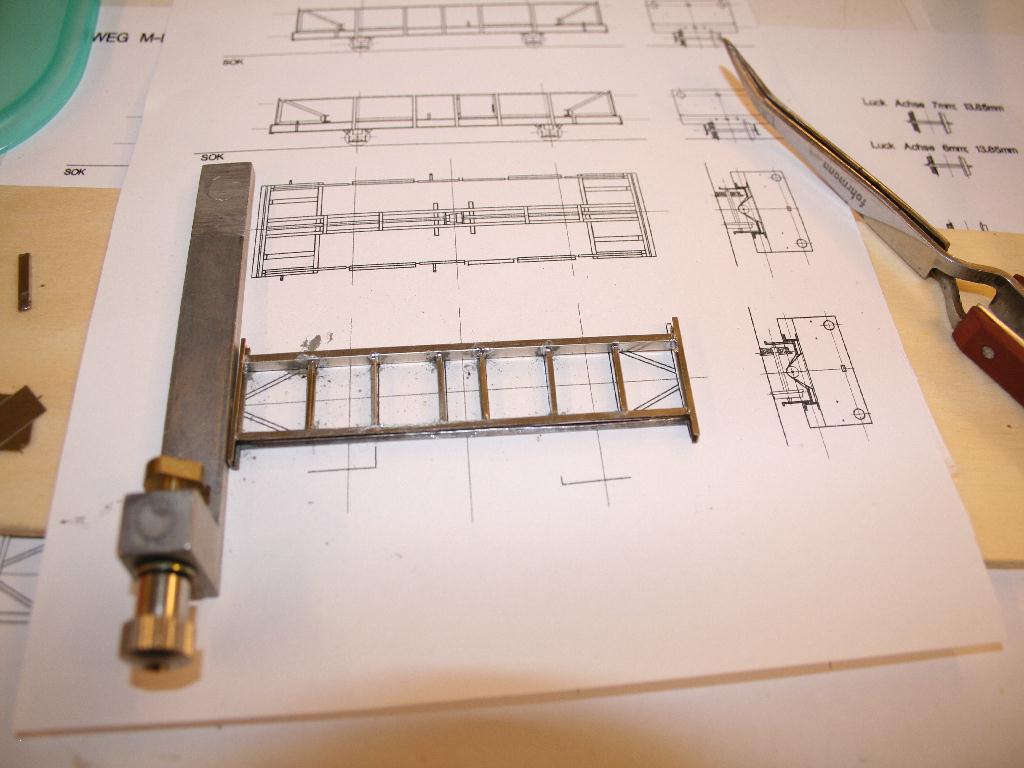 Die Montage des Fahrwerkes