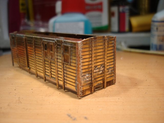 R�ckwand, noch ohne Tritte