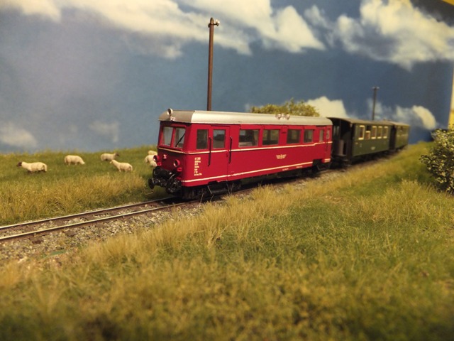 VT 300 mit Sch�lerzug