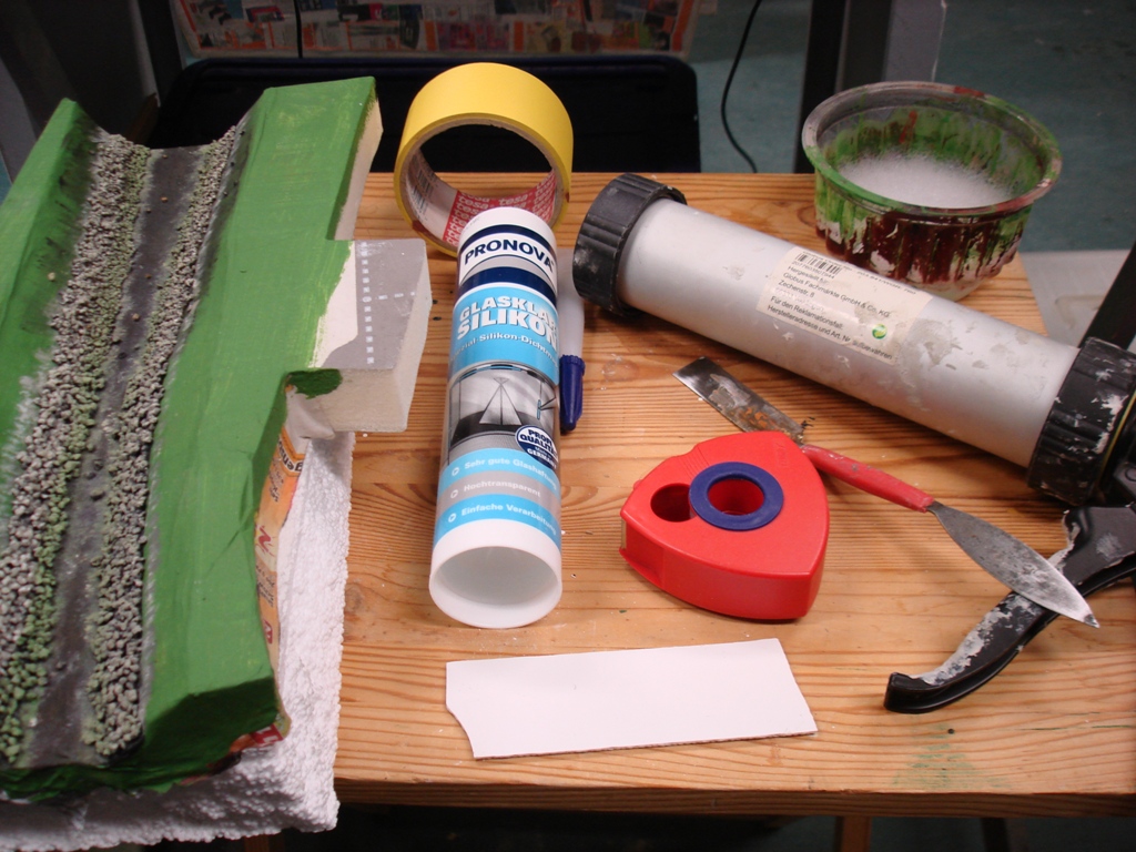 Silikon, Spritze, Tesa und Prilwasser