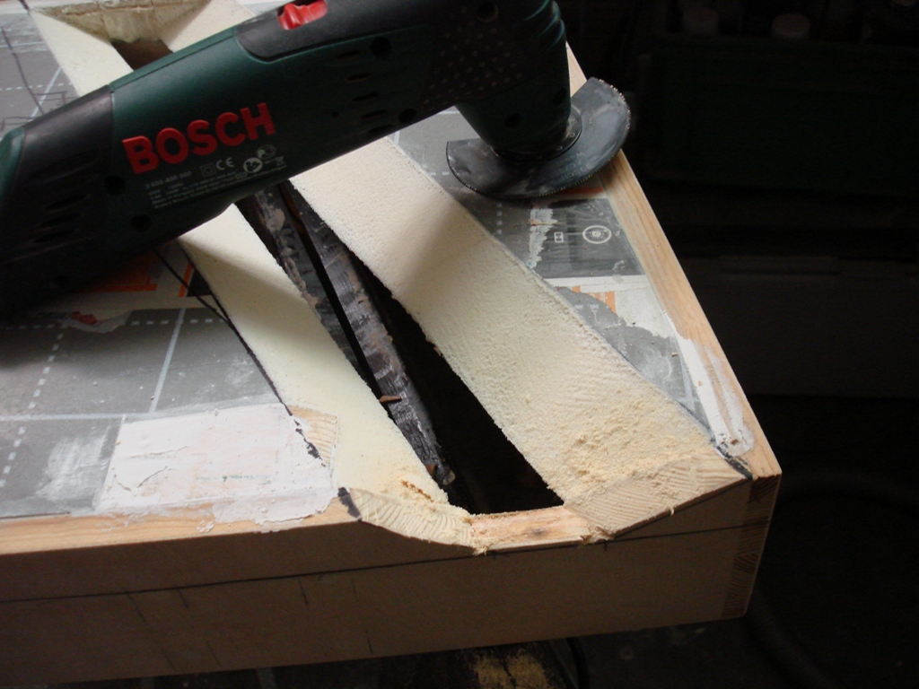 Ausschnitte in der Modulseitenwand